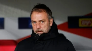 أزمة فنية.. فليك يوجه رسائل قاسية للاعبي برشلونة بعد التأهل الأوروبي